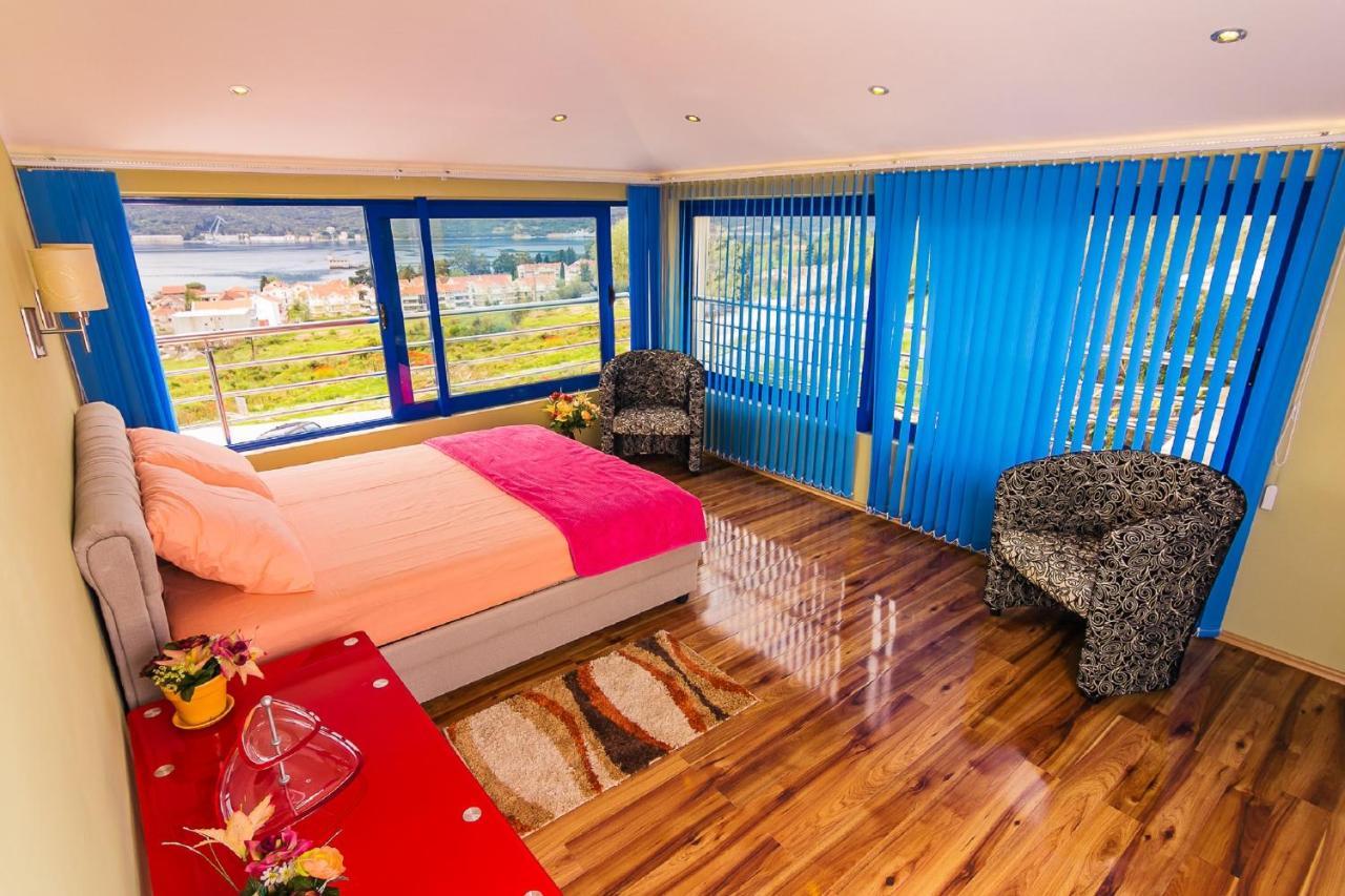 Villa Sea-N-Sun, 7 Bedrooms & Pool, Nearby Portonovi Marina. Дженовичи Экстерьер фото